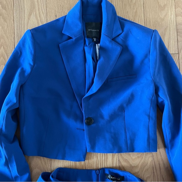 Dynamite cropped blazer and skirt set - Picture 6 of 7